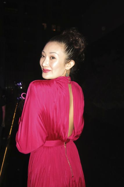 So perfect in her Balmain, loved the shoulders