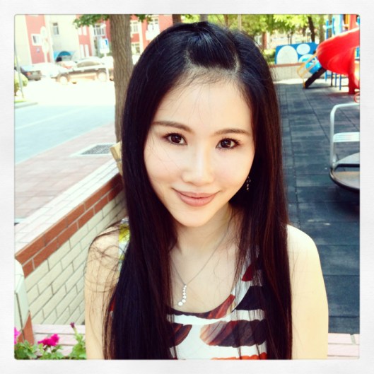 I am increasingly seeing more and more 'artificial' belles... Their faces oddly similar. 