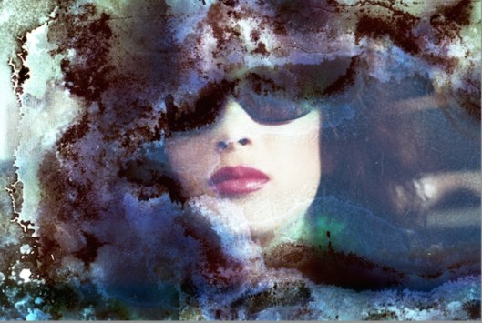 'Damaged Beauty' Linda Spierings (photos by Bénédicte Bro-Cassard)